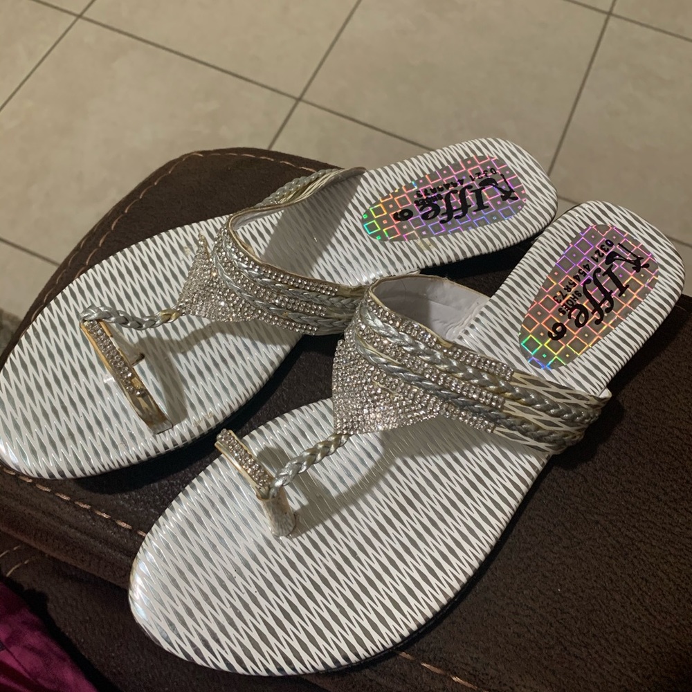 Silver Jeweled Sandals | Pakistani/Indian style